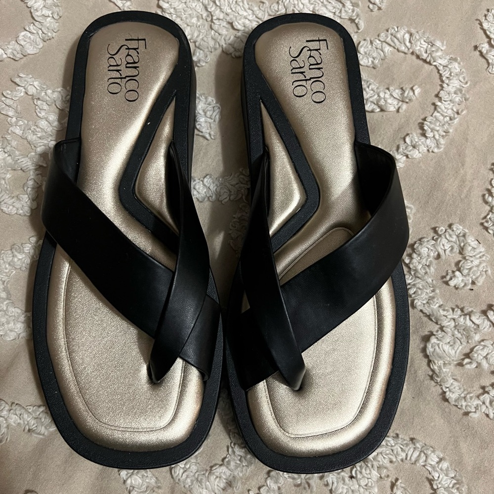 Sz 7 black Franco Sarto sandals (never worn just tried on)